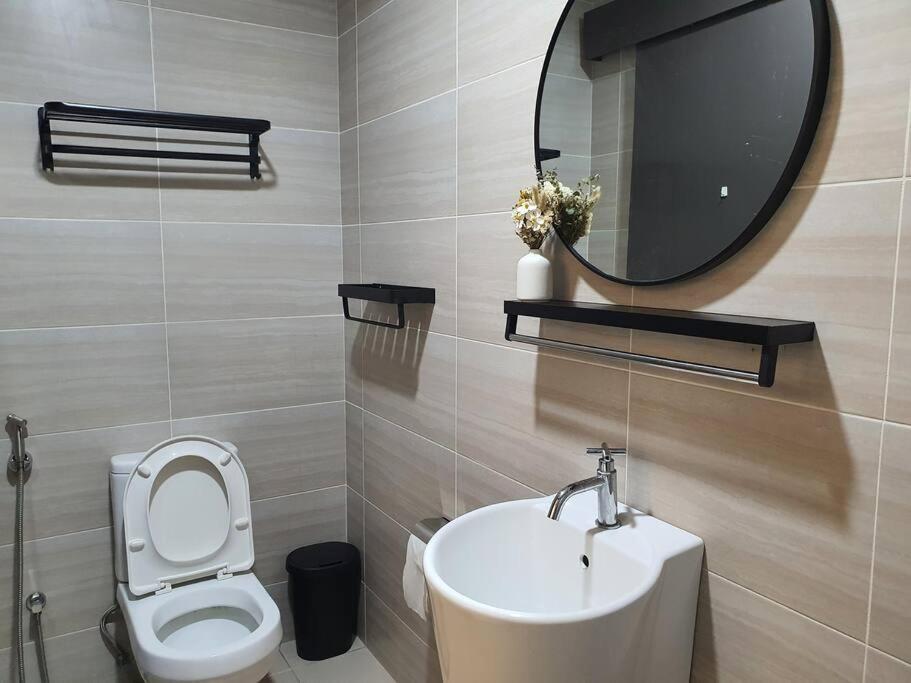 Apartment Klcc 6pax Family Wi-fi *